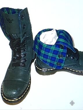 Dr Martens 8 Aimilie 1914 Triumph RARE Green Leather Tartan Plaid Fold Over Cuff